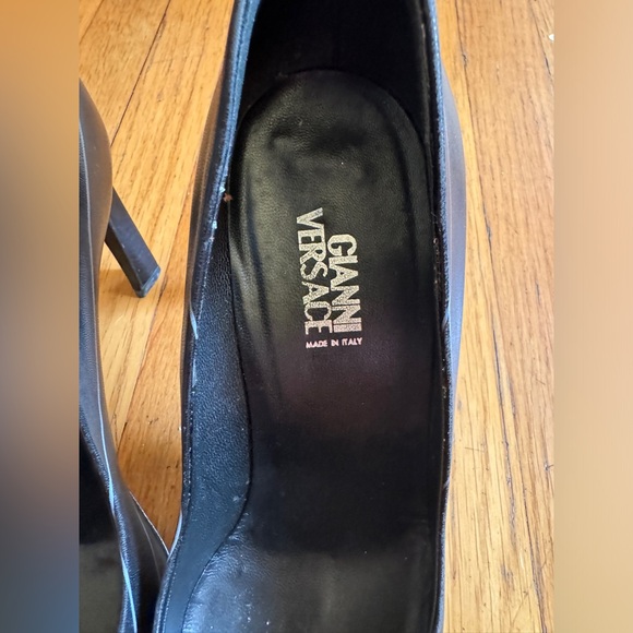 90s Vintage Gianni Versace Black Pinstripe Stiletto Heels Sz 37.5 - Picture 4 of 12